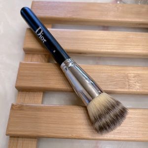 Dior foundation brush no. 12